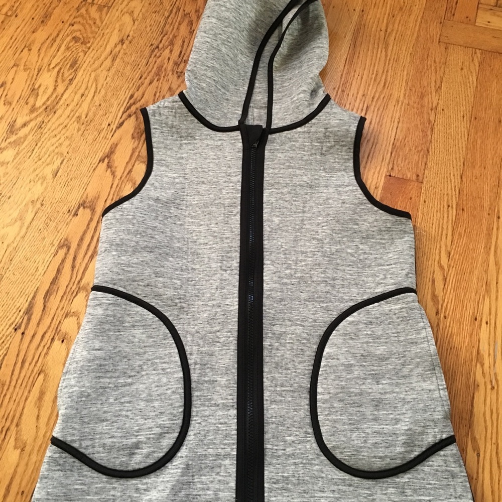 Lululemon reversible grey vest